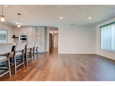 2803 Terry Avenue Longview WA 98632
