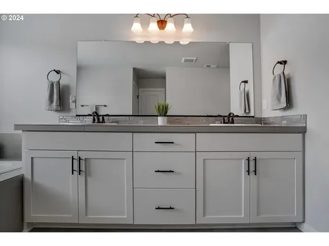 7182 Se Sarah Drive Adair Village OR 97330