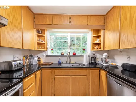 241 Washburn Road Kelso WA 98626