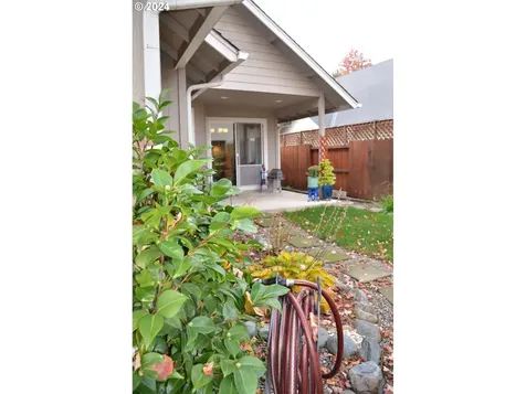 1435 SW Sturgeon Court Grants Pass OR 97527