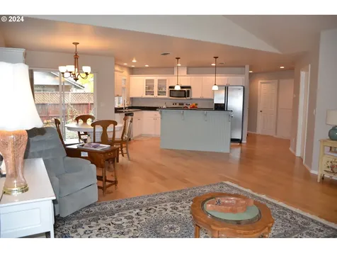 1435 SW Sturgeon Court Grants Pass OR 97527