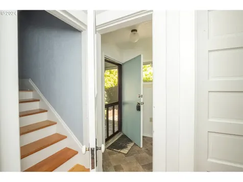 2316 Se 52nd Avenue Portland OR 97215