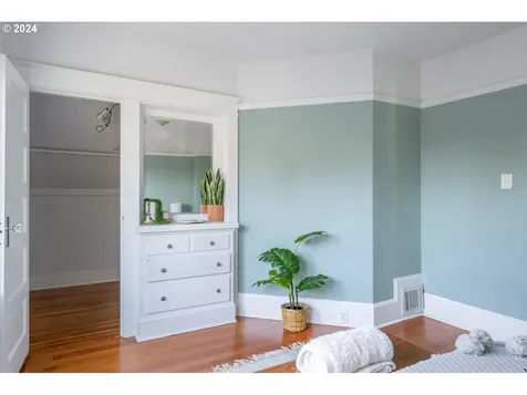 2316 Se 52nd Avenue Portland OR 97215