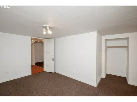 2316 Se 52nd Avenue Portland OR 97215