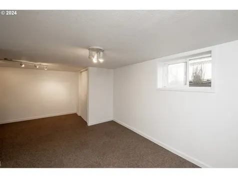 2316 Se 52nd Avenue Portland OR 97215