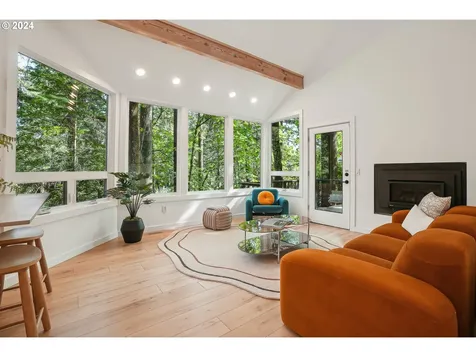3931 Nw Gordon Street Portland OR 97210