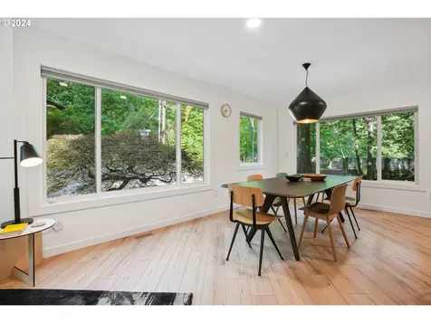 3931 Nw Gordon Street Portland OR 97210