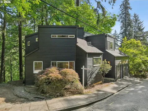 3931 Nw Gordon Street Portland OR 97210