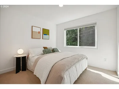3931 Nw Gordon Street Portland OR 97210