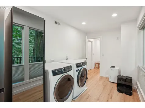 3931 Nw Gordon Street Portland OR 97210