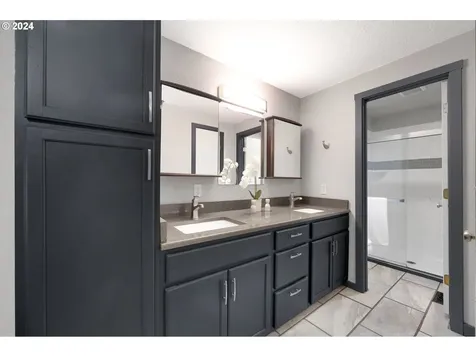 2202 Amirante Street Eugene OR 97402