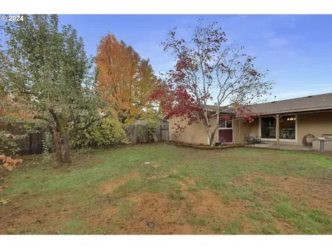 2202 Amirante Street Eugene OR 97402