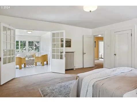 424 NE Laurelhurst Place Portland OR 97232