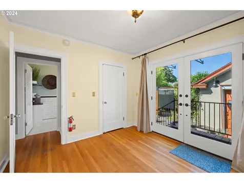1715 Se 29th Avenue Portland OR 97214