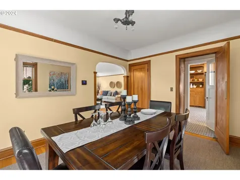 1715 Se 29th Avenue Portland OR 97214