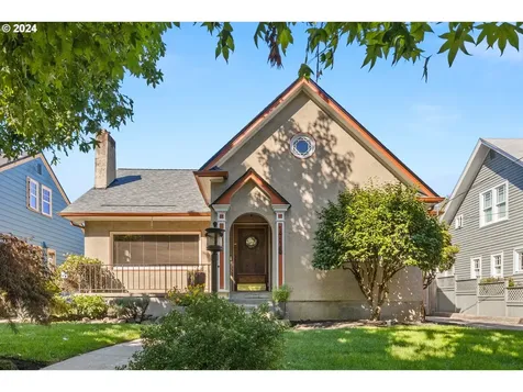 1715 Se 29th Avenue Portland OR 97214