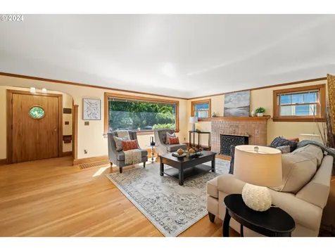 1715 Se 29th Avenue Portland OR 97214