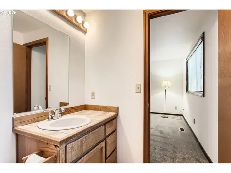 710 SW Florence Avenue Gresham OR 97080