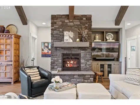 21080 Avery Lane Bend OR 97702
