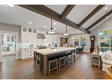 21080 Avery Lane Bend OR 97702