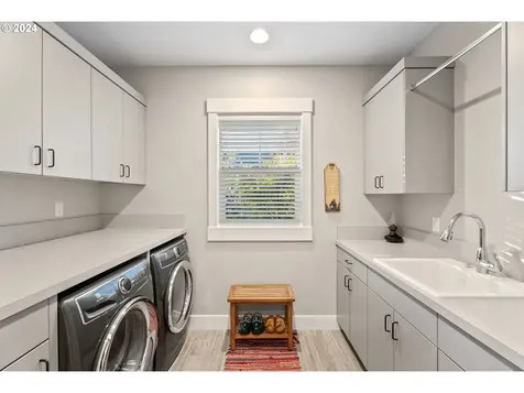21080 Avery Lane Bend OR 97702