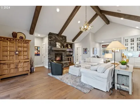 21080 Avery Lane Bend OR 97702