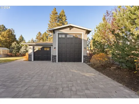 21080 Avery Lane Bend OR 97702