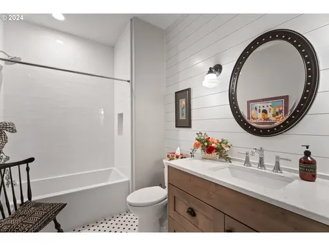21080 Avery Lane Bend OR 97702