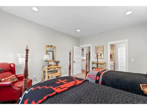 21080 Avery Lane Bend OR 97702