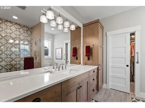 21080 Avery Lane Bend OR 97702