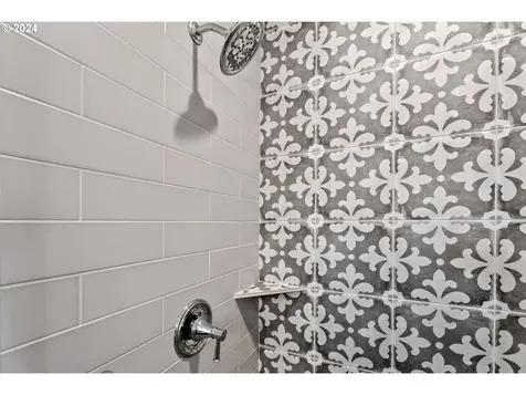 21080 Avery Lane Bend OR 97702