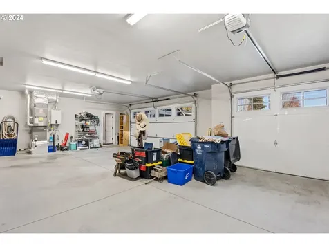 21080 Avery Lane Bend OR 97702