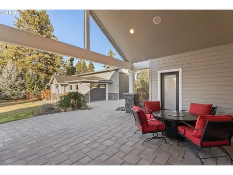 21080 Avery Lane Bend OR 97702