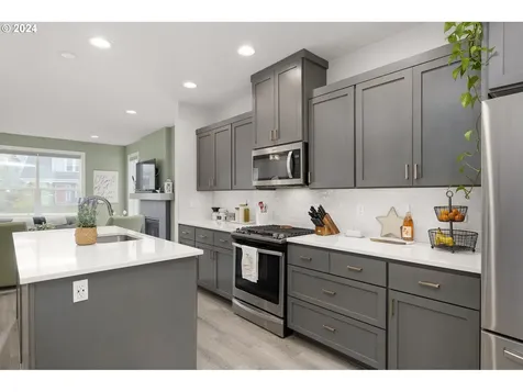 7461 Se Youngs Street Hillsboro OR 97123