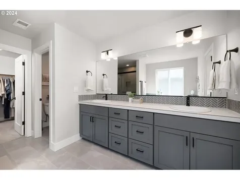 7461 Se Youngs Street Hillsboro OR 97123