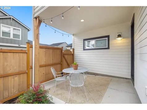 7461 Se Youngs Street Hillsboro OR 97123