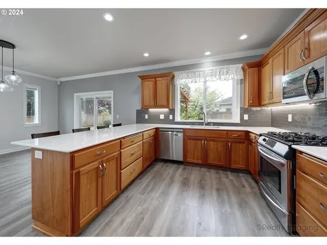 335 NE Blossom Court Sublimity OR 97385