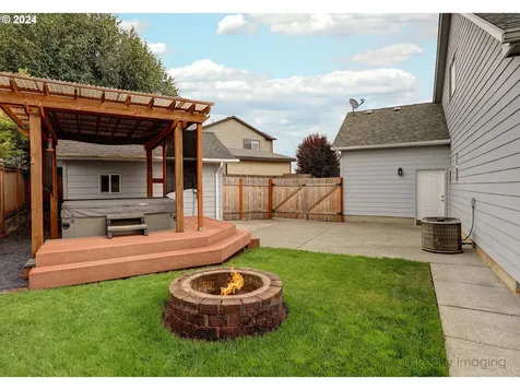 335 NE Blossom Court Sublimity OR 97385