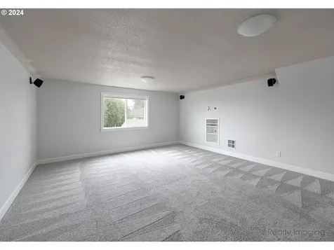 335 NE Blossom Court Sublimity OR 97385