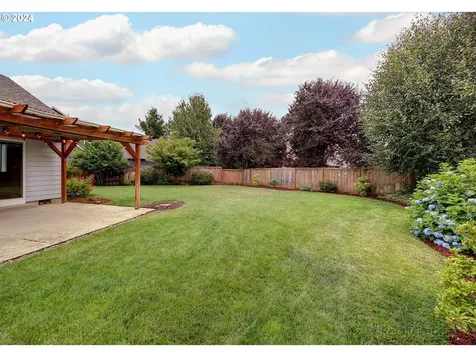 335 NE Blossom Court Sublimity OR 97385
