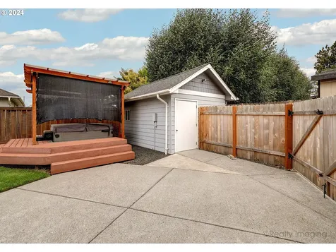 335 NE Blossom Court Sublimity OR 97385