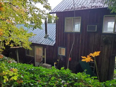 17970 Beaver Falls Road Clatskanie OR 97016