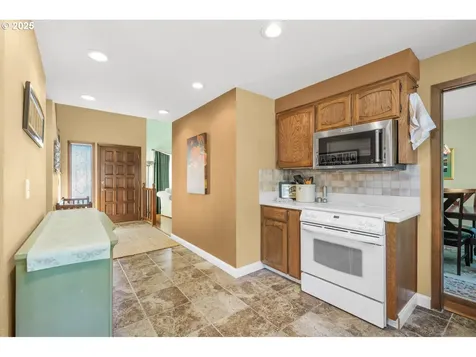 19977 NW Metolius Drive Portland OR 97229