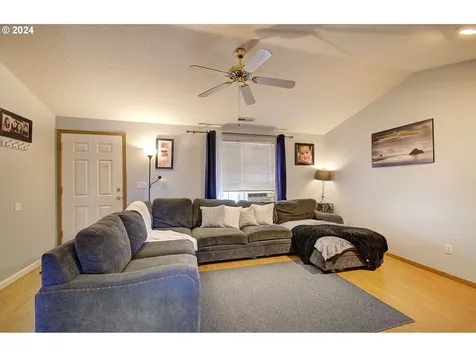 5318 Ne 70th Circle Vancouver WA 98661