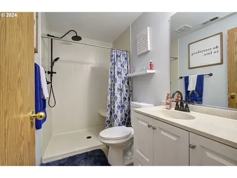 5318 Ne 70th Circle Vancouver WA 98661