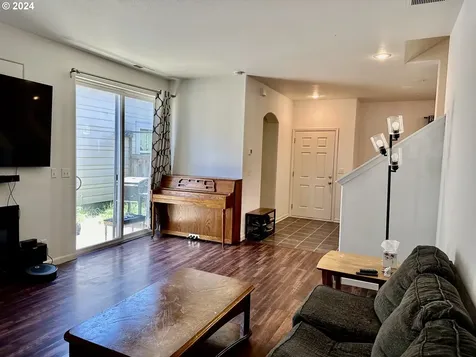 1637 Riley Lane Eugene OR 97402