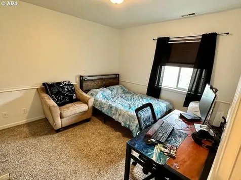 1637 Riley Lane Eugene OR 97402