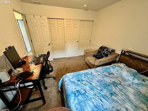1637 Riley Lane Eugene OR 97402
