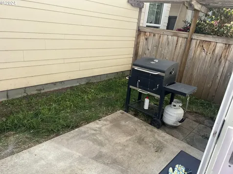 1637 Riley Lane Eugene OR 97402