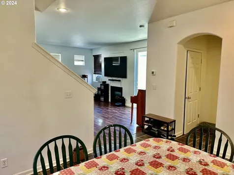 1637 Riley Lane Eugene OR 97402